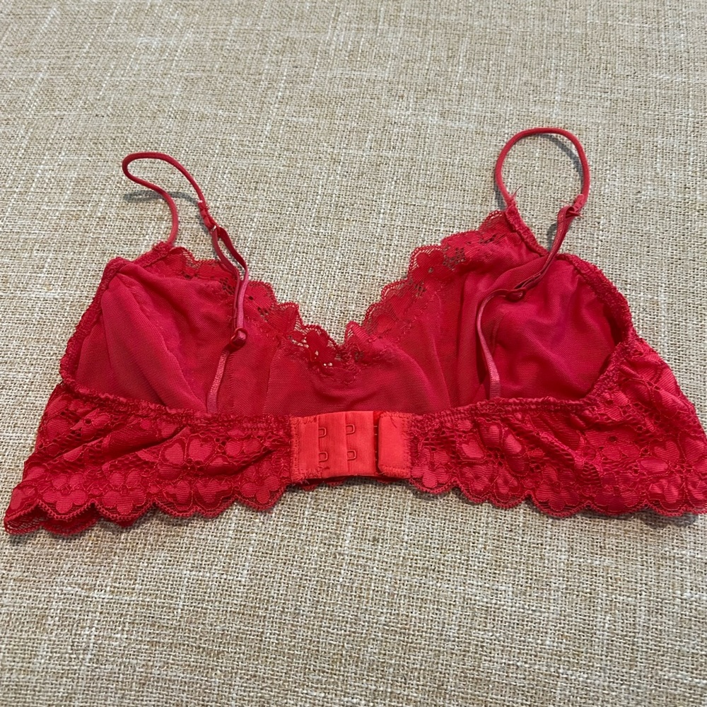 Red bralette - Picture 2 of 3